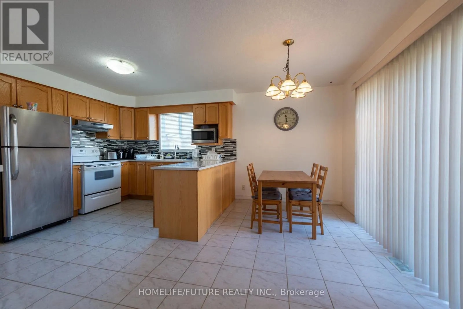264 HOLBEACH COURT