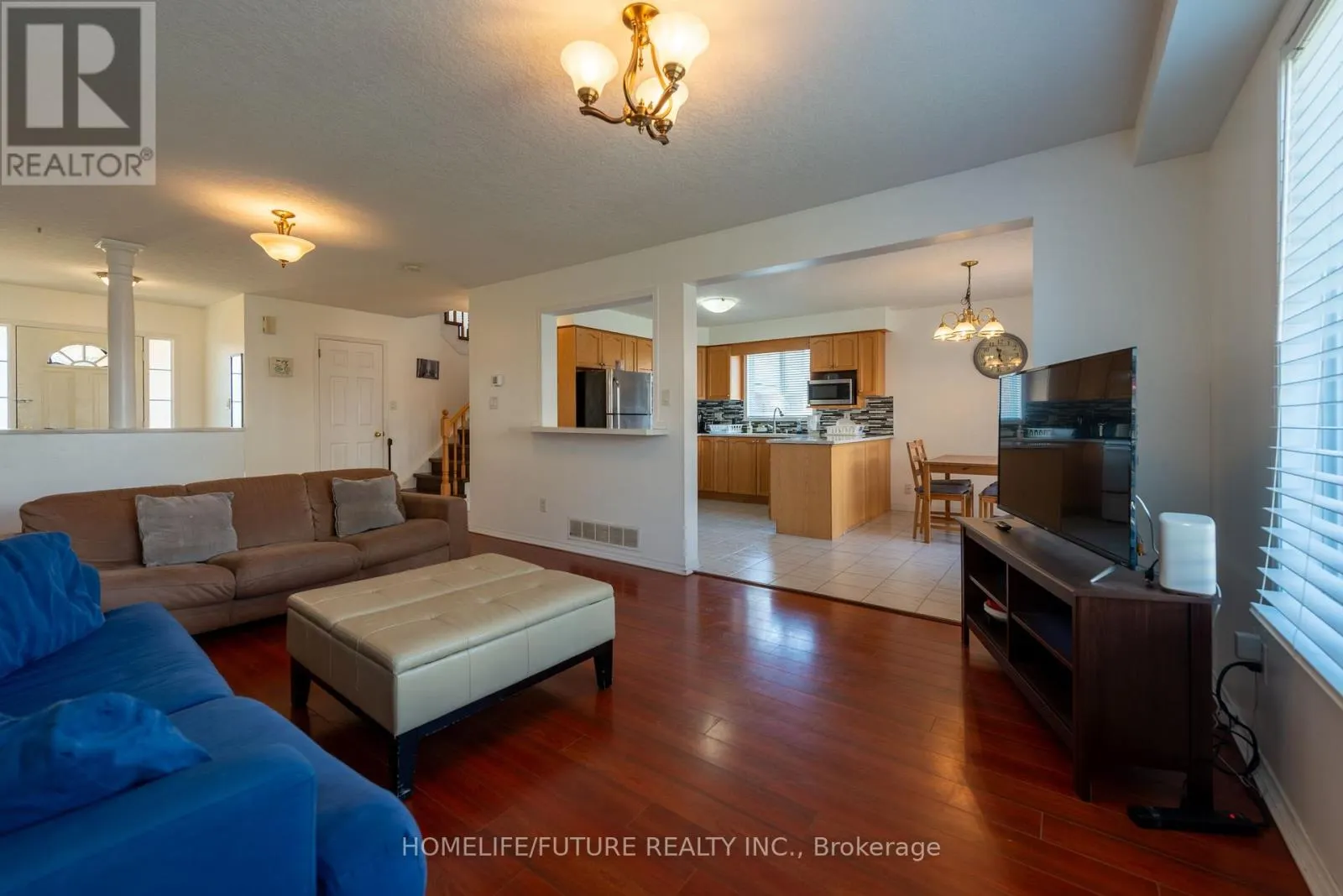 264 HOLBEACH COURT