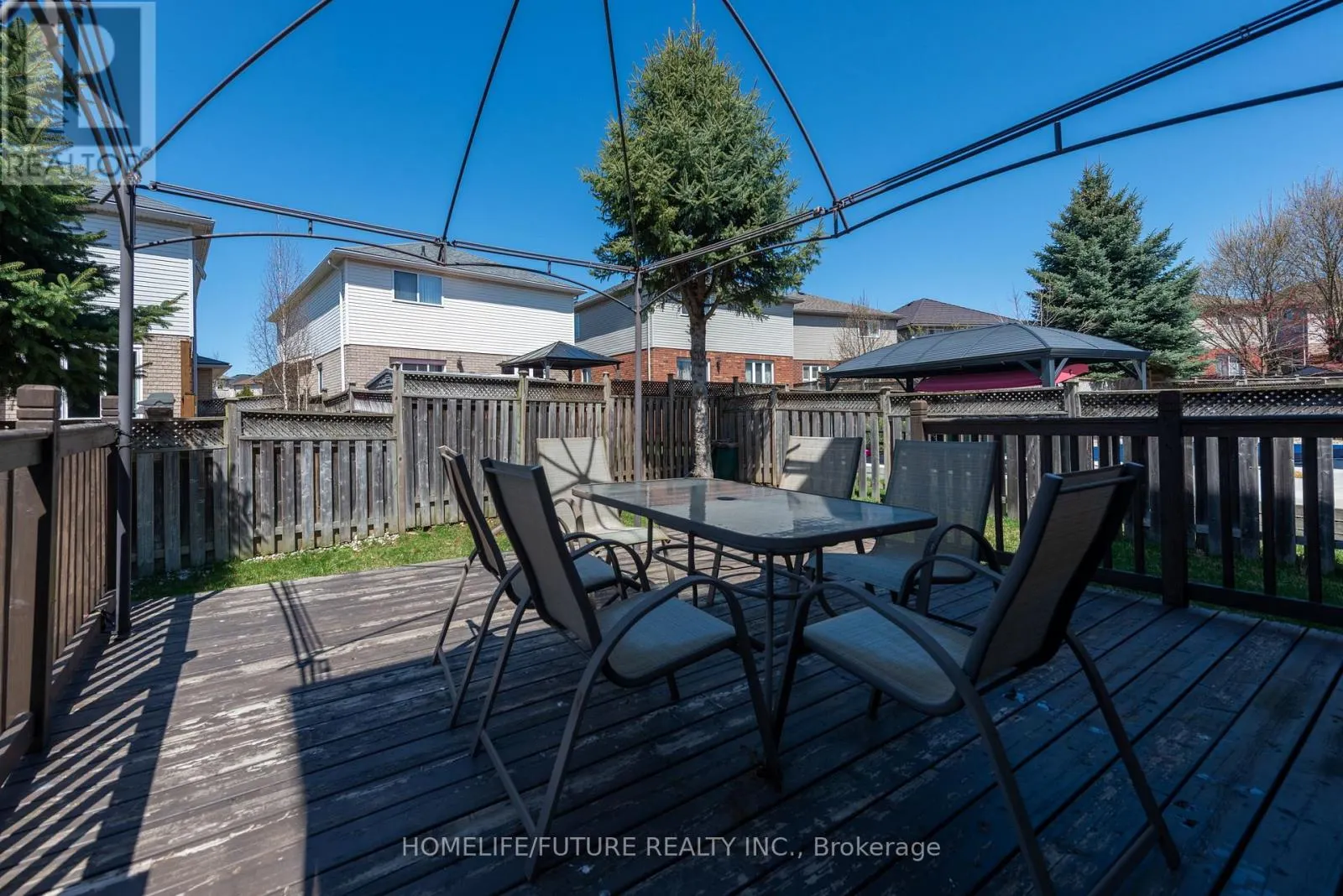 264 HOLBEACH COURT