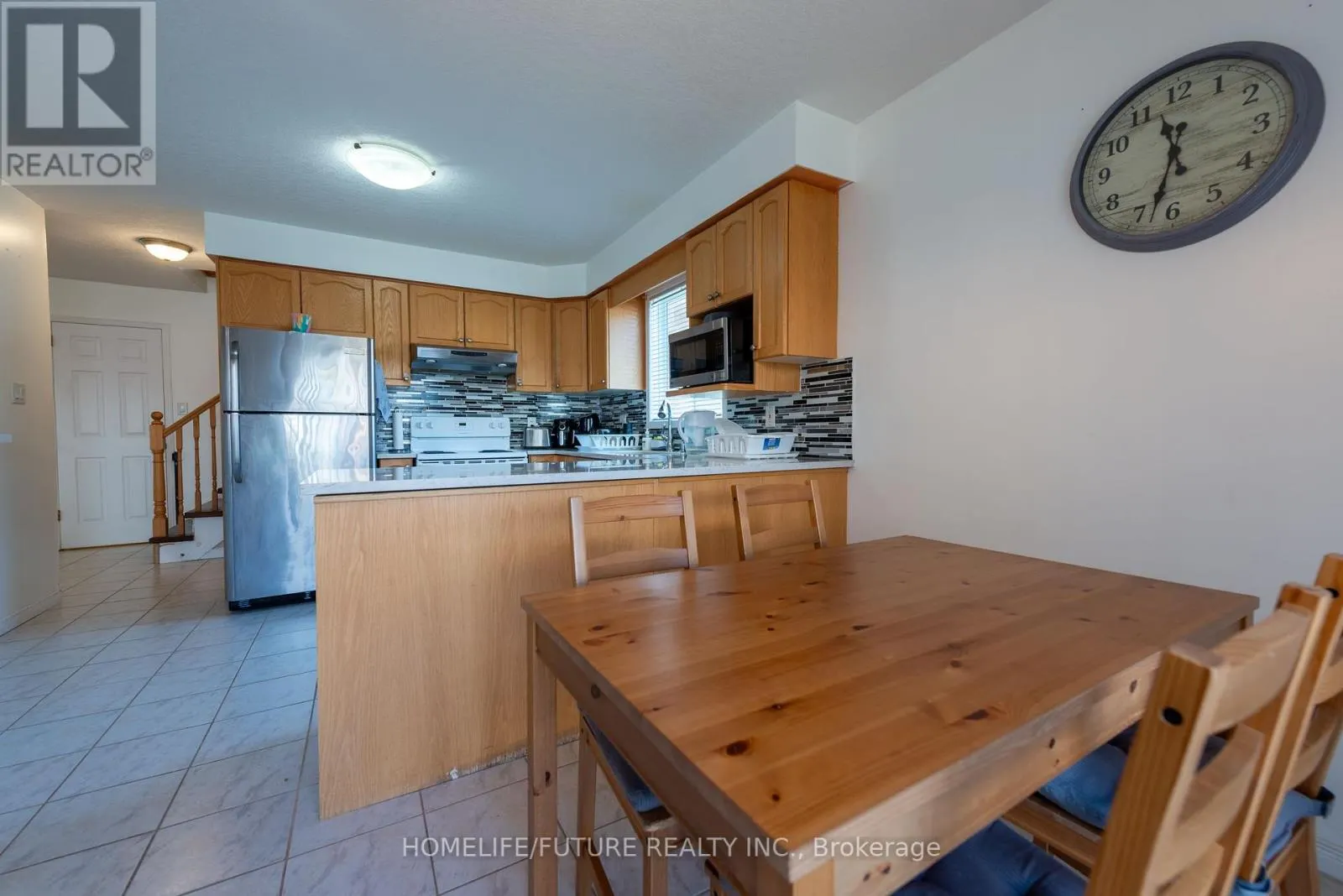 264 HOLBEACH COURT