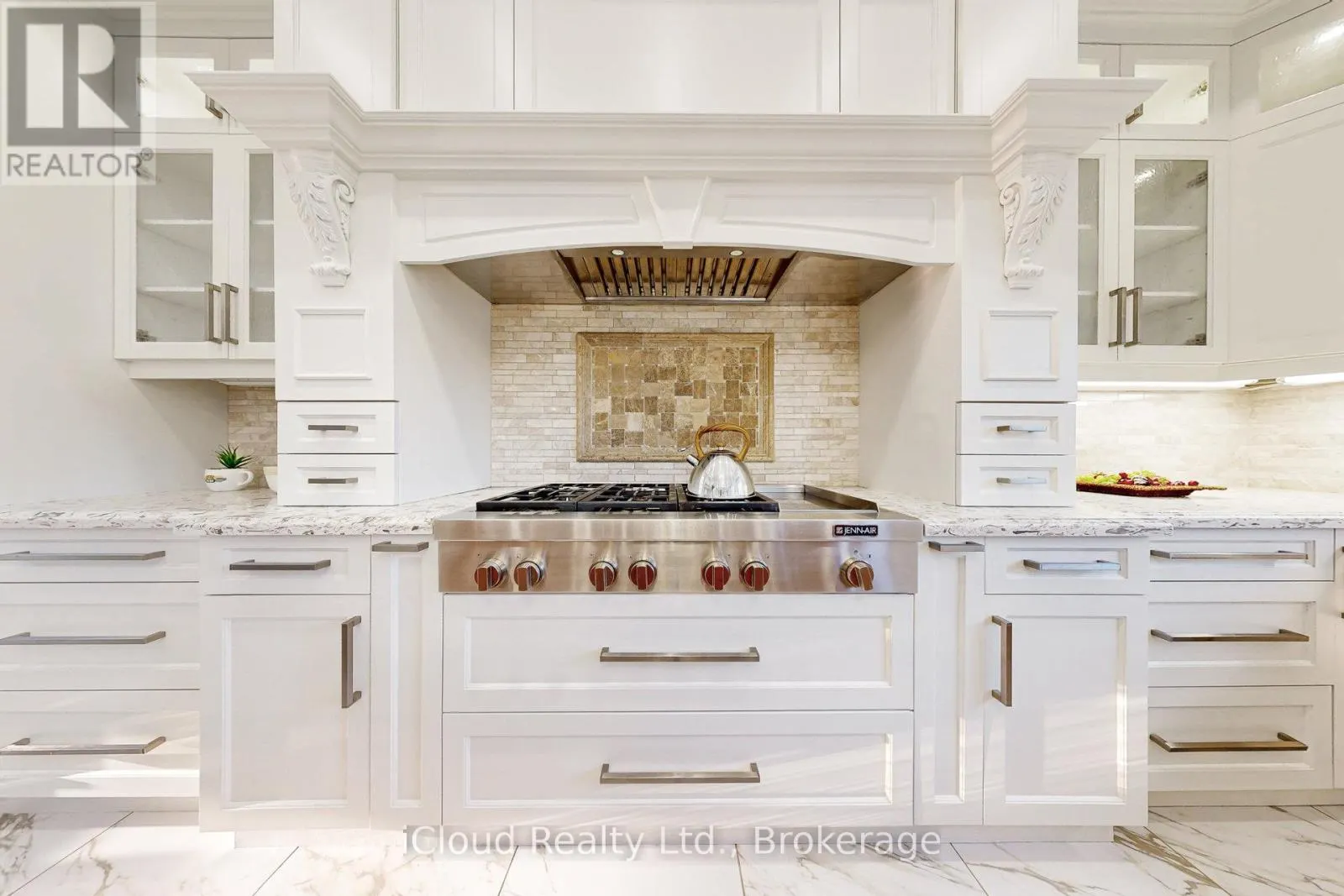 7 RIESLING COURT