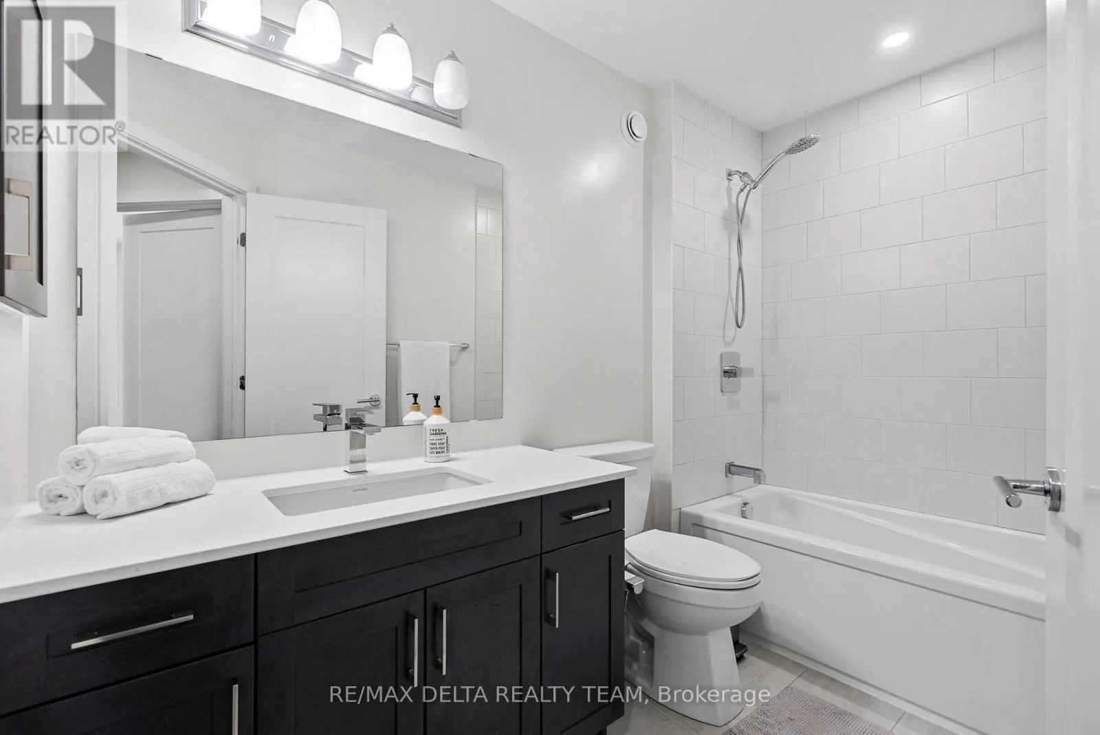 478 TRIDENT MEWS