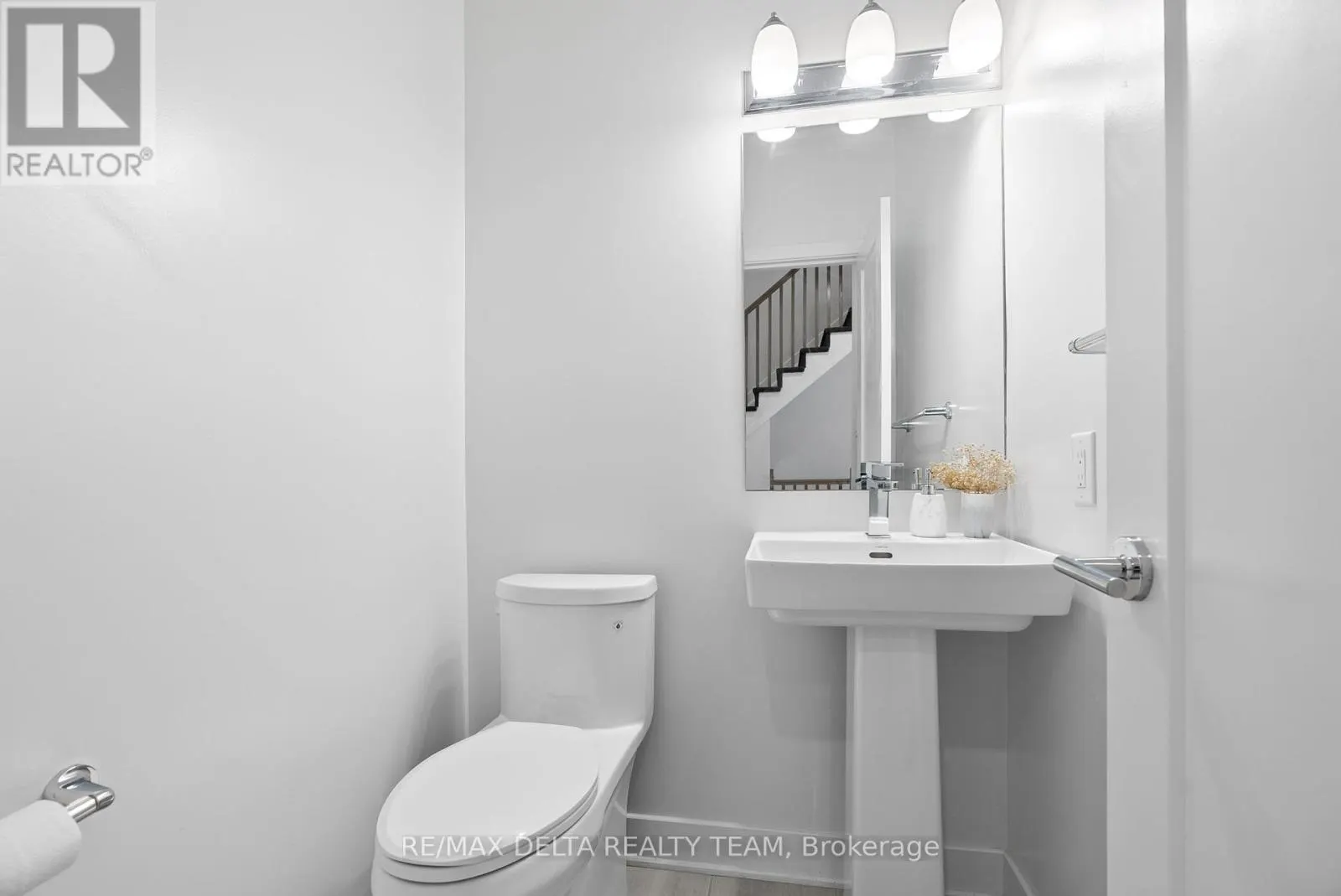 478 TRIDENT MEWS