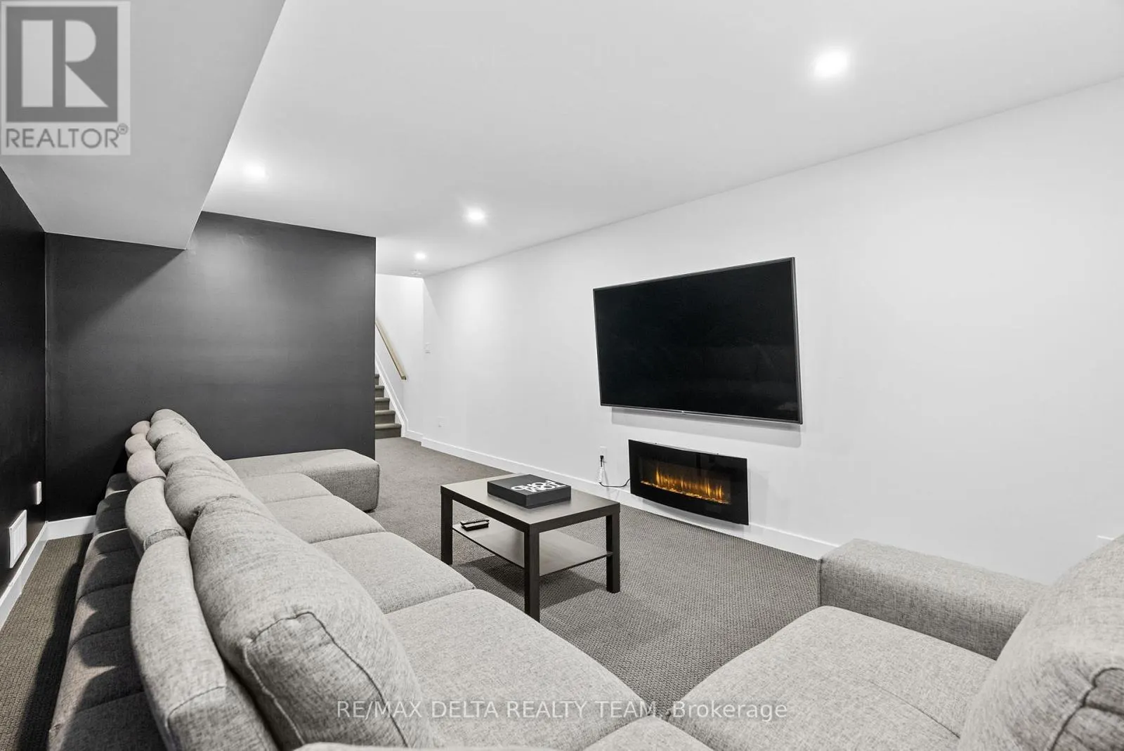 478 TRIDENT MEWS