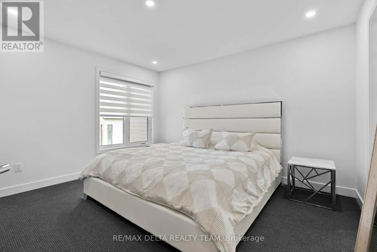 478 TRIDENT MEWS