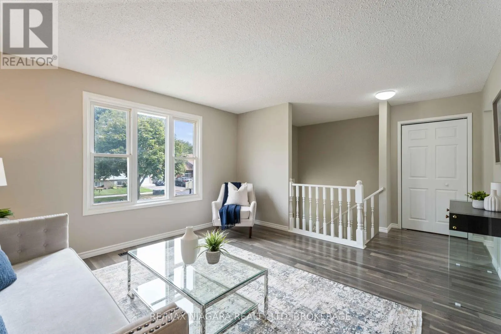 8299 MUNDARE CRESCENT