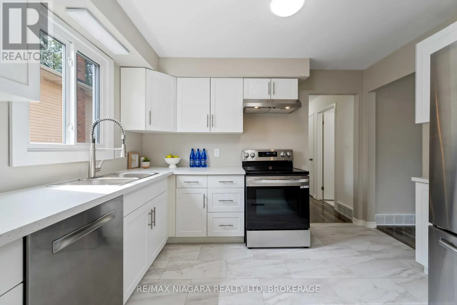 8299 MUNDARE CRESCENT