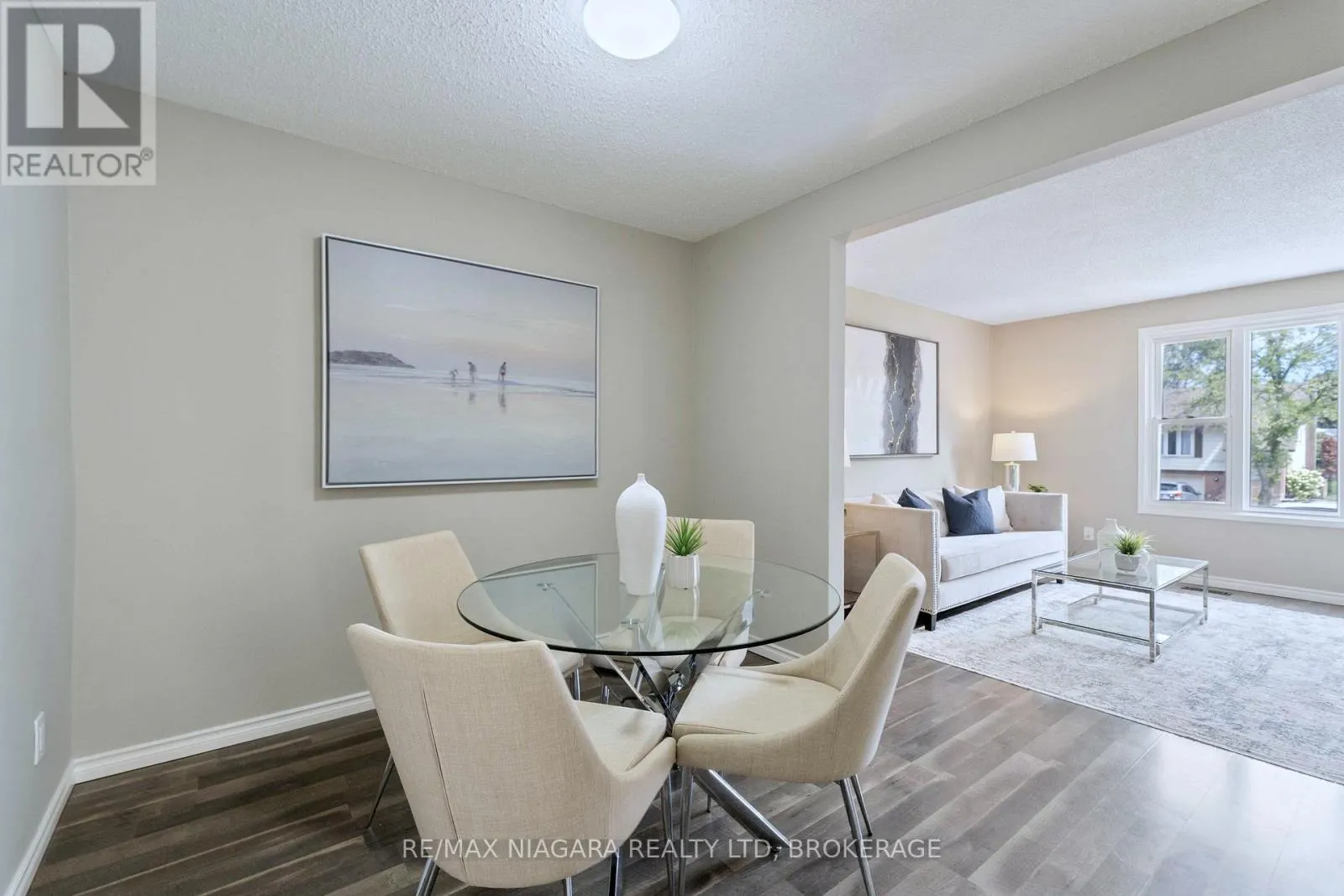 8299 MUNDARE CRESCENT