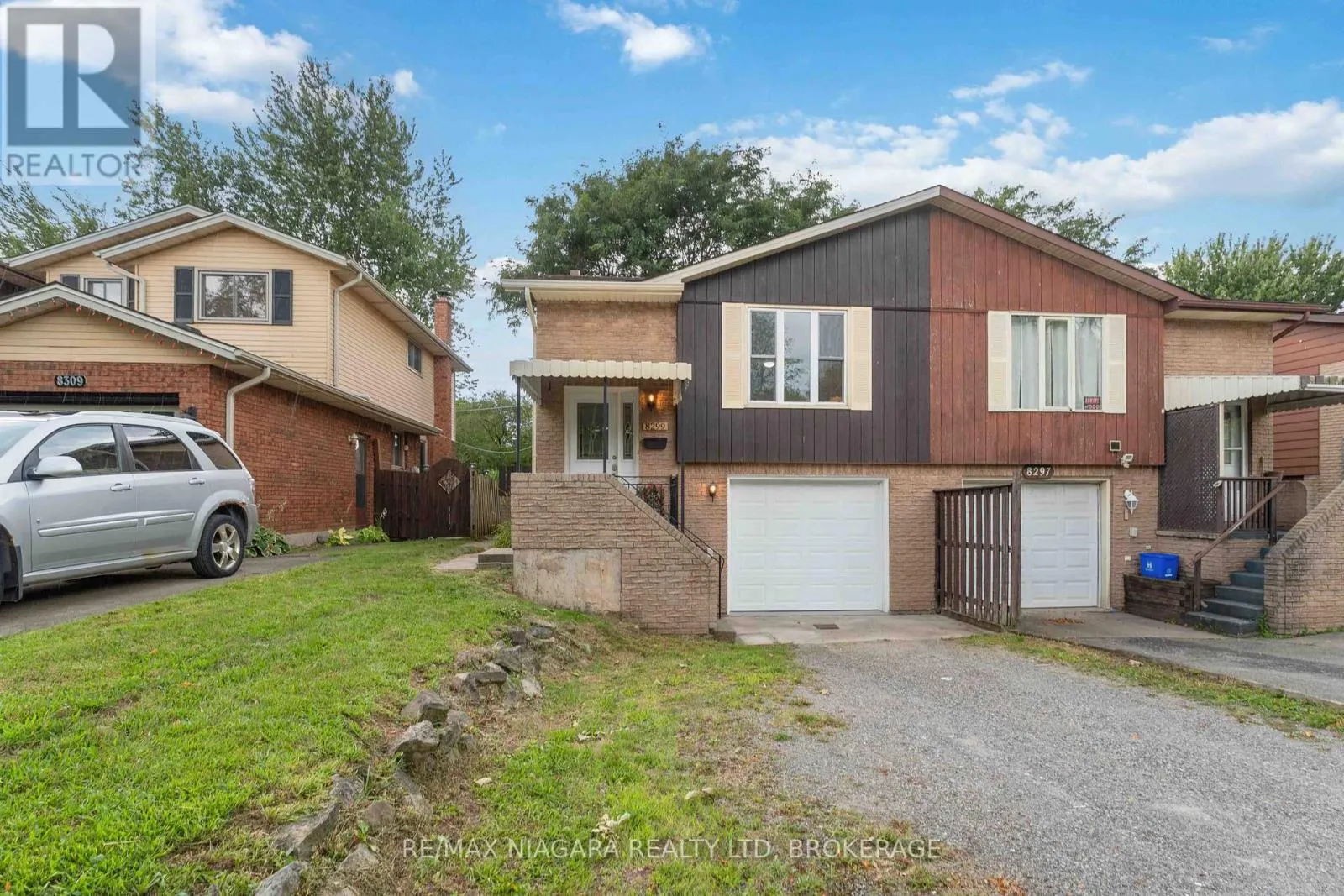 8299 MUNDARE CRESCENT