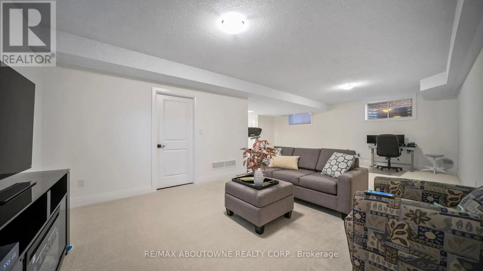 27 JACOB DETWEILLER DRIVE