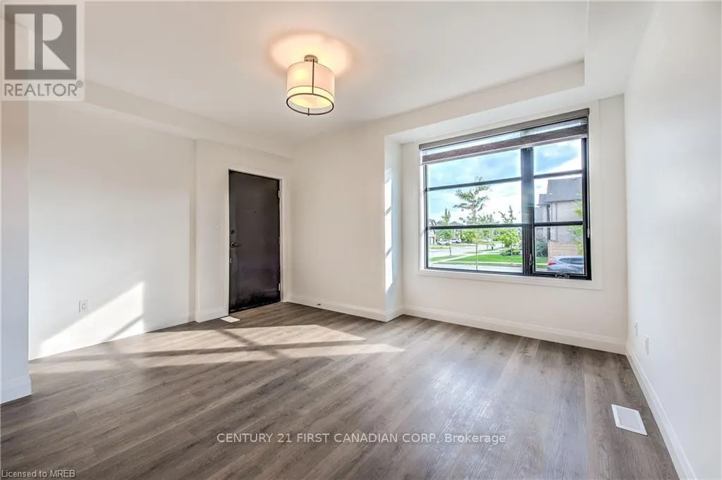 33 - 3900 SAVOY STREET, #33