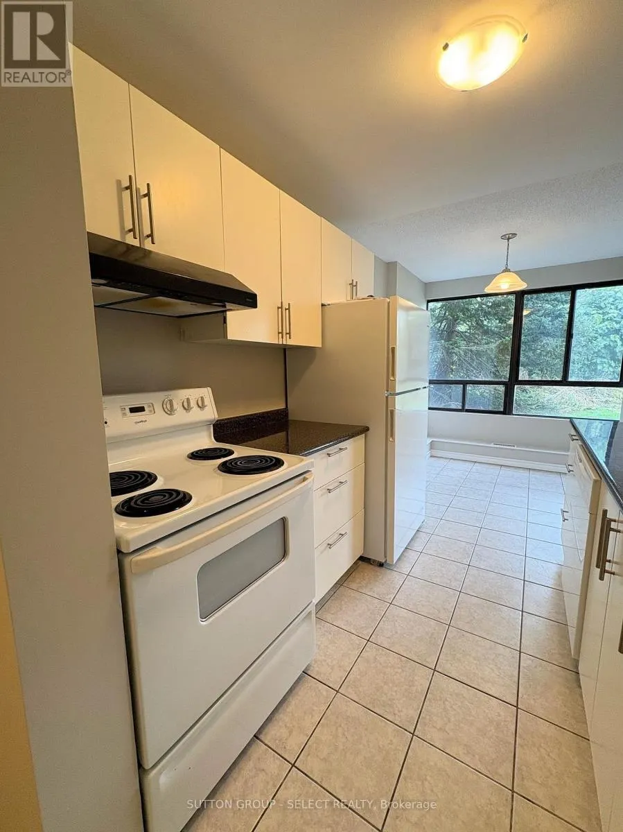 111 - 1600 ADELAIDE STREET N, #111