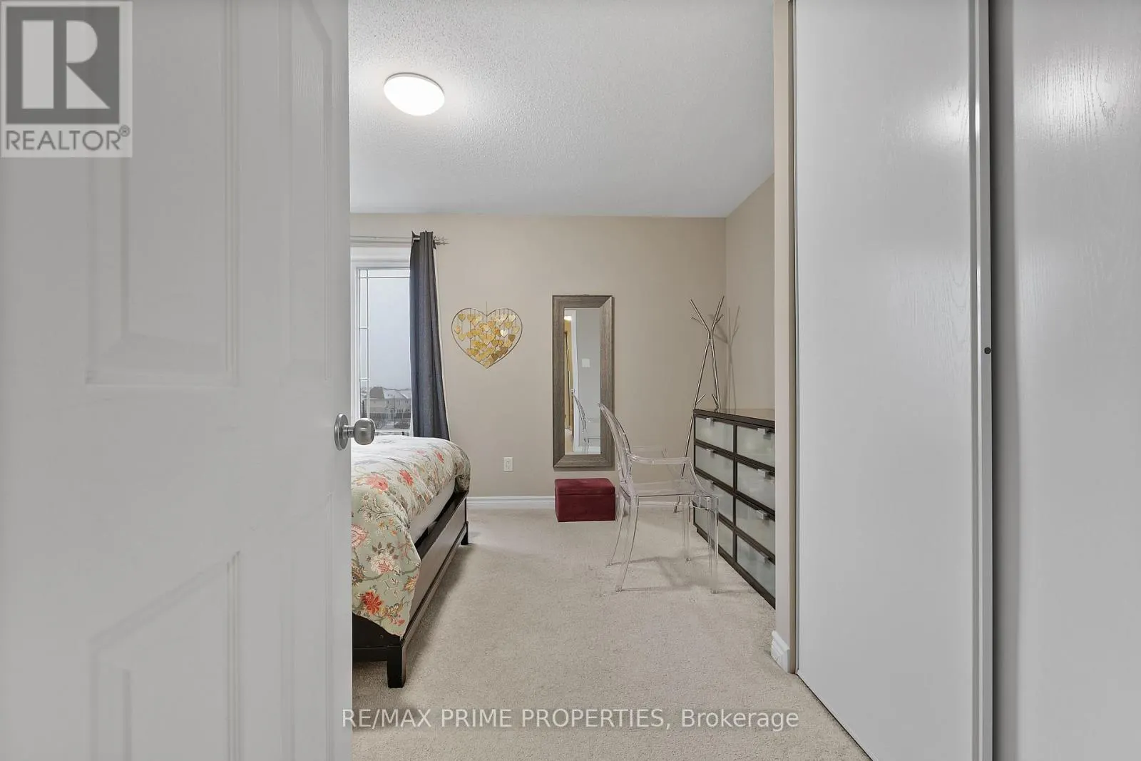 630 LAKERIDGE DRIVE