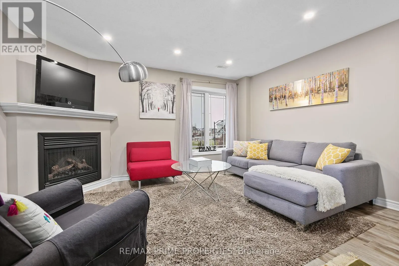 630 LAKERIDGE DRIVE
