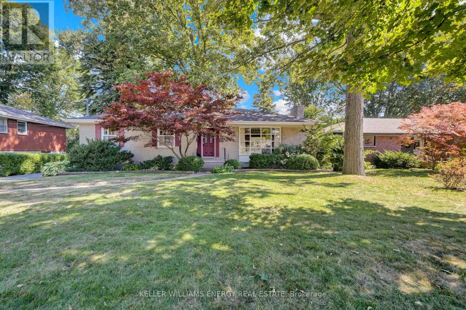 15 SOUTHWOOD CRESCENT