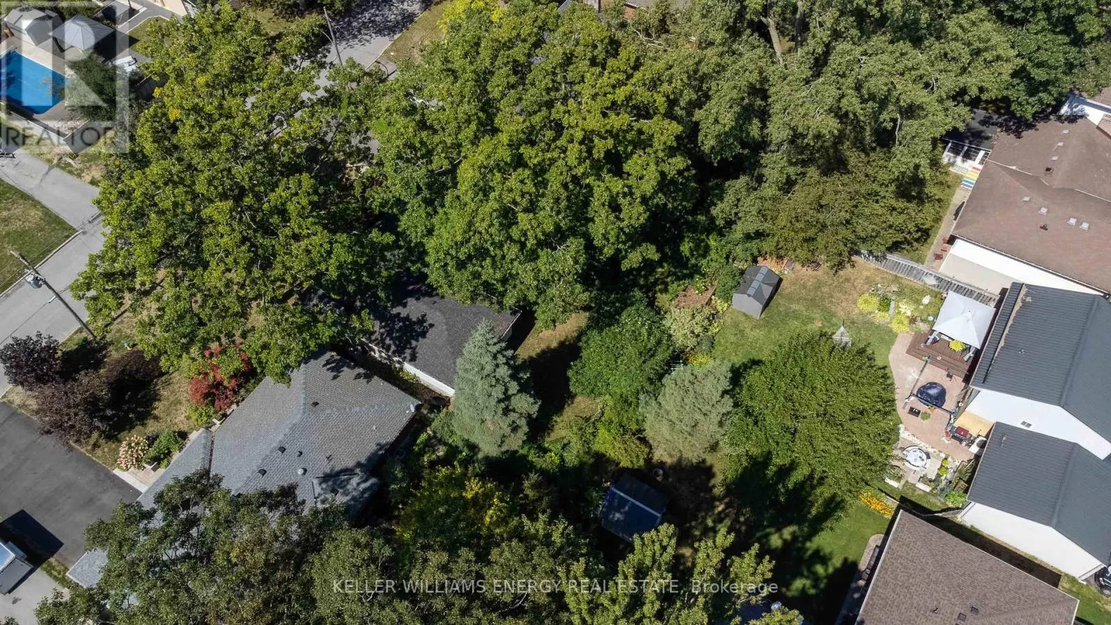 15 SOUTHWOOD CRESCENT