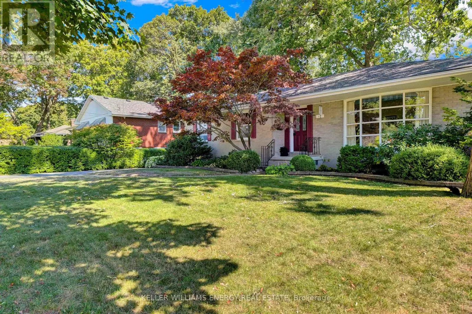 15 SOUTHWOOD CRESCENT