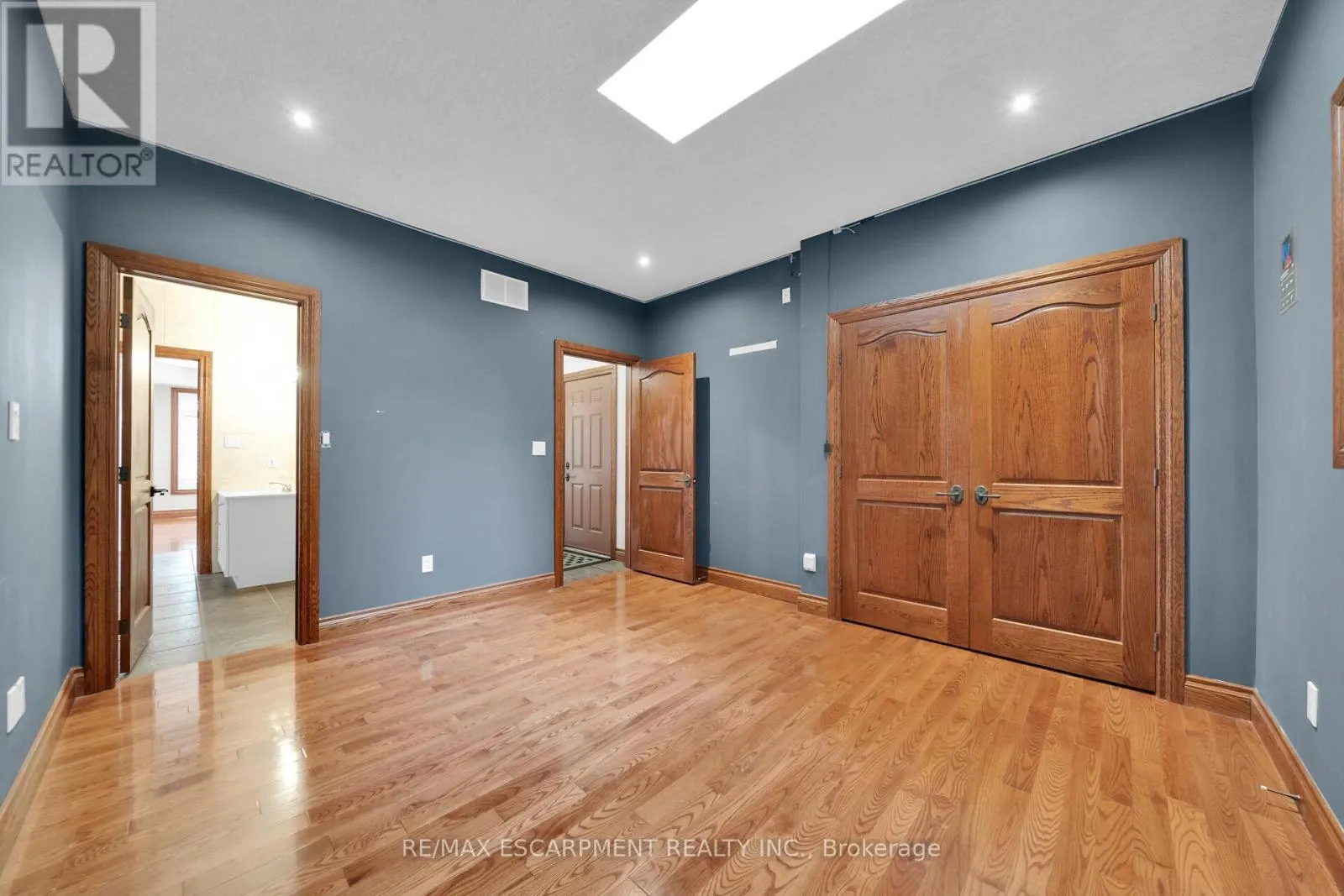 117 CHRISTOPHER DRIVE