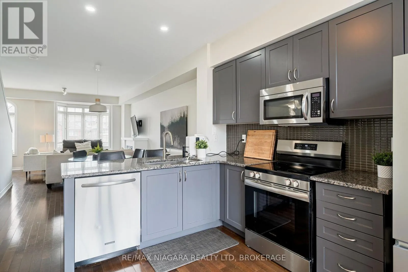19 - 541 WINSTON ROAD, #19