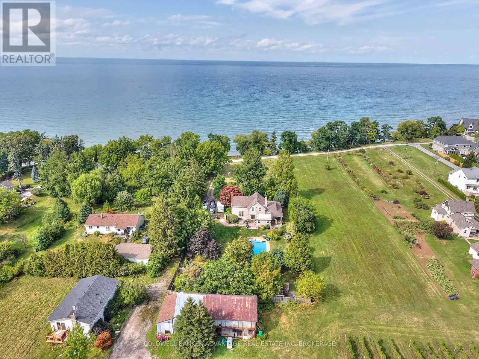4698 SANDY COVE DRIVE