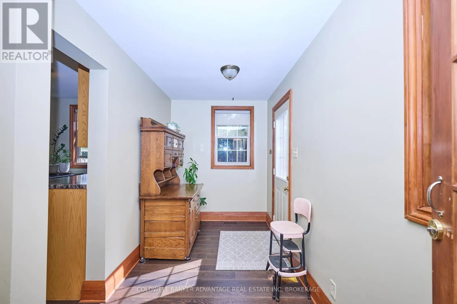 4698 SANDY COVE DRIVE