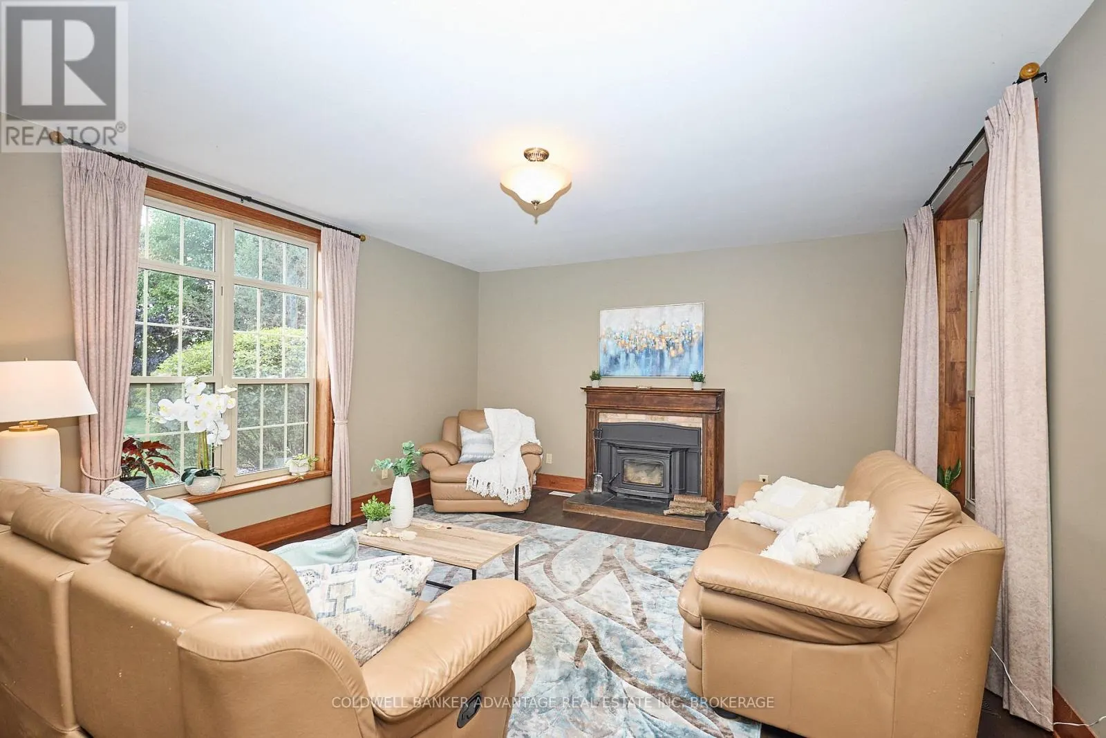 4698 SANDY COVE DRIVE