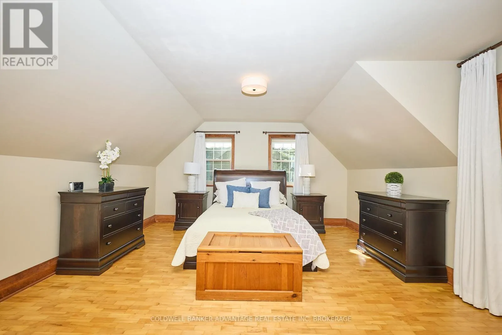 4698 SANDY COVE DRIVE