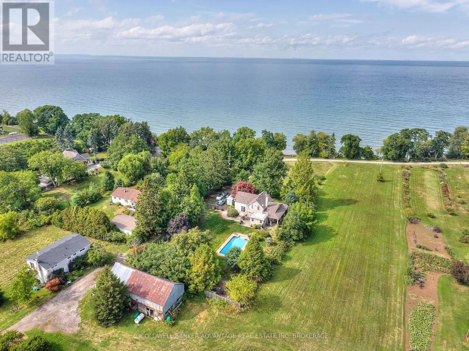 4698 SANDY COVE DRIVE
