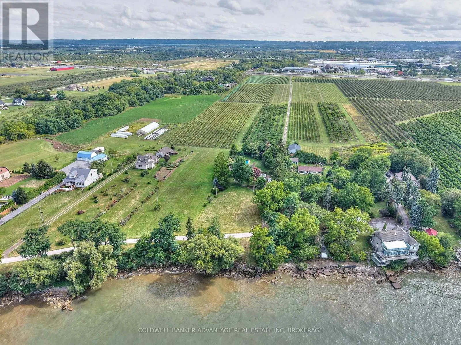 4698 SANDY COVE DRIVE