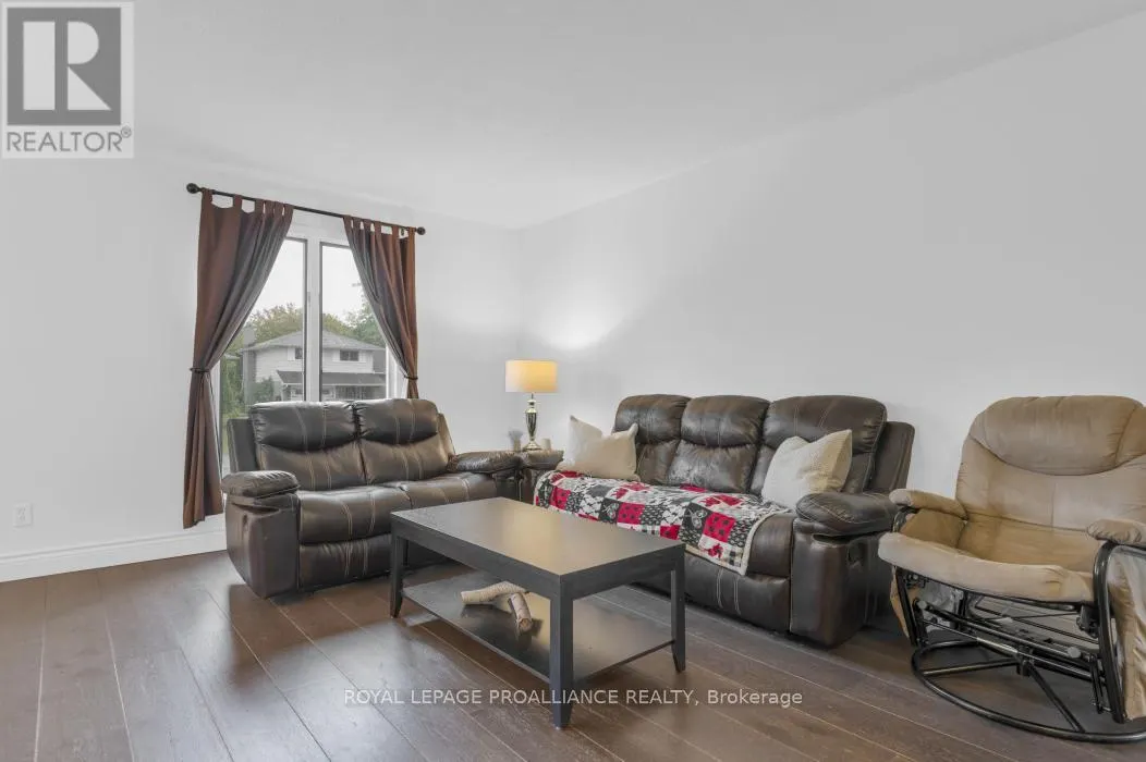 22 BRIARWOOD CRESCENT