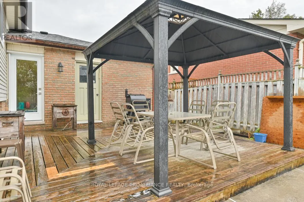 22 BRIARWOOD CRESCENT