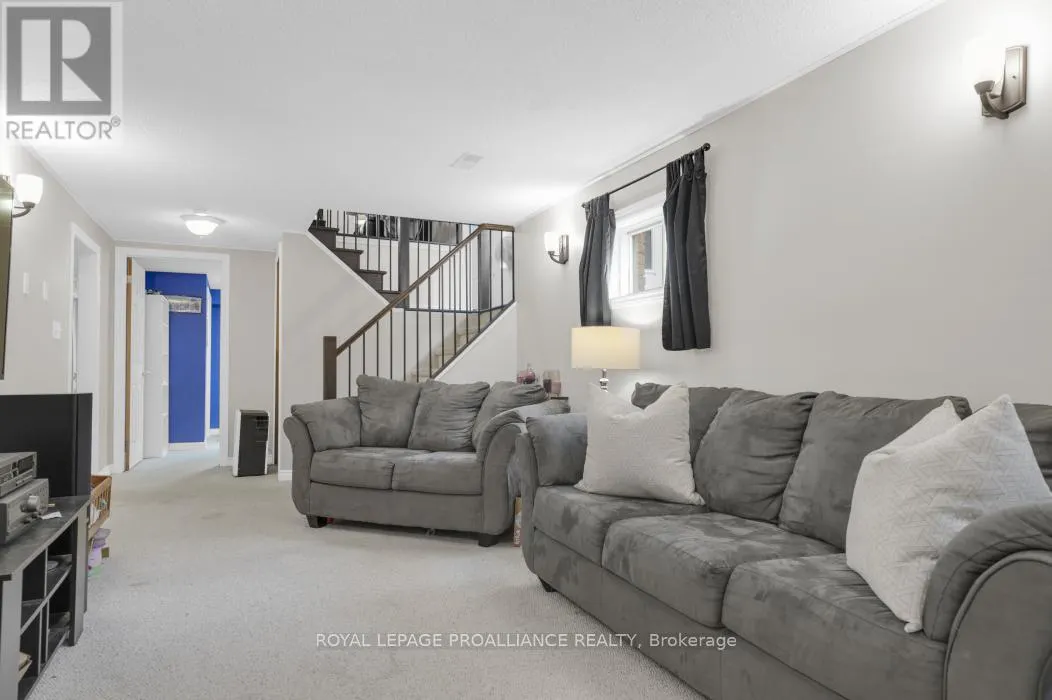 22 BRIARWOOD CRESCENT