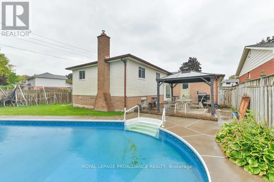 22 BRIARWOOD CRESCENT