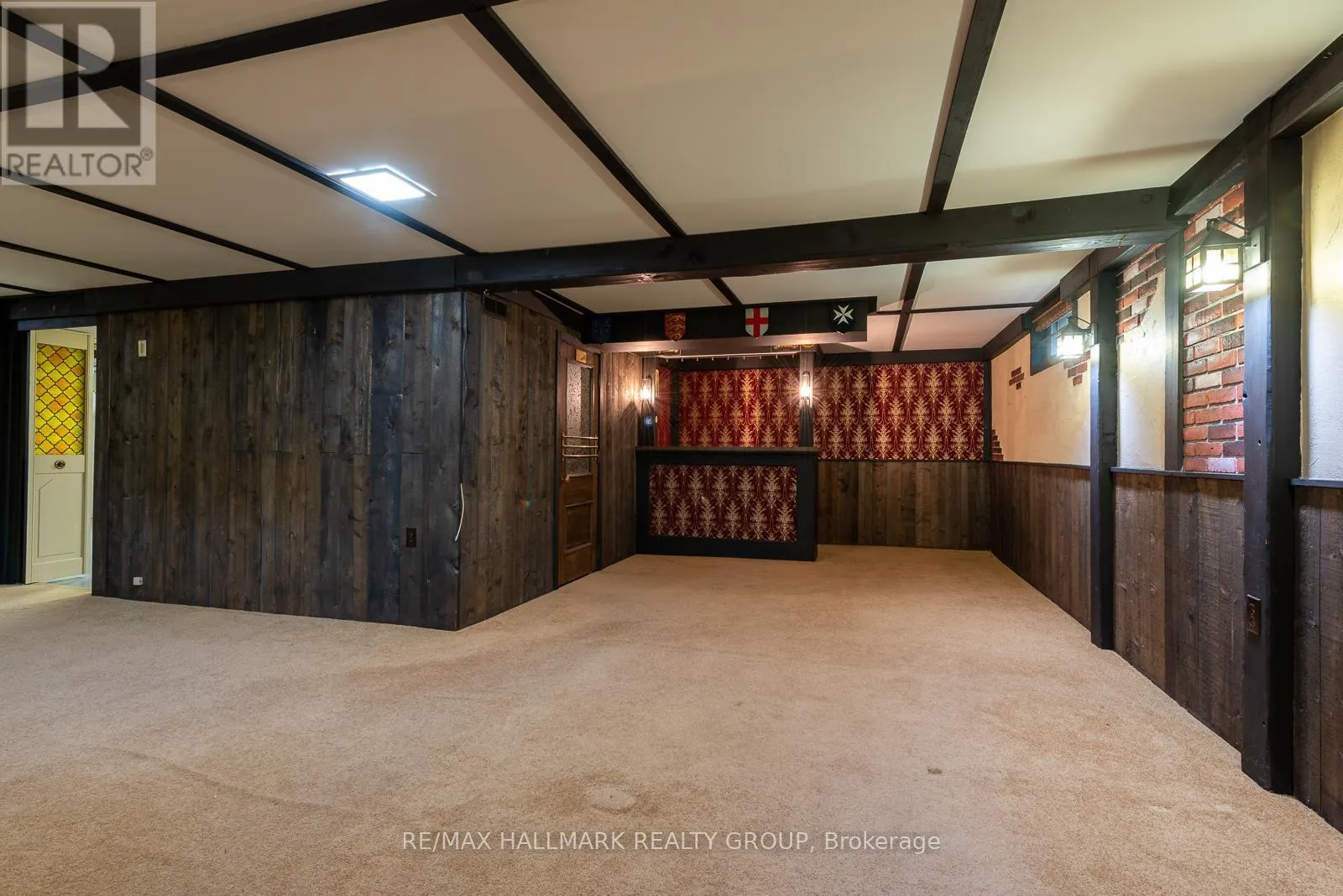 2429 OGILVIE ROAD