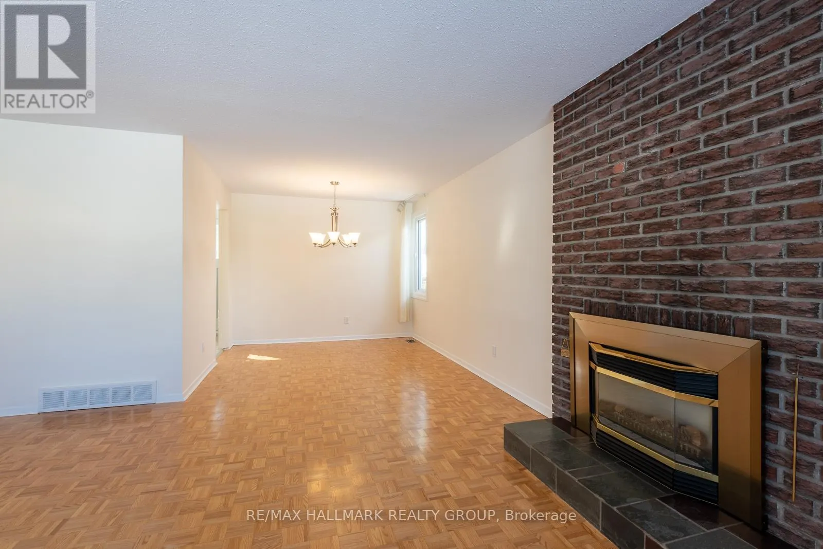 2429 OGILVIE ROAD