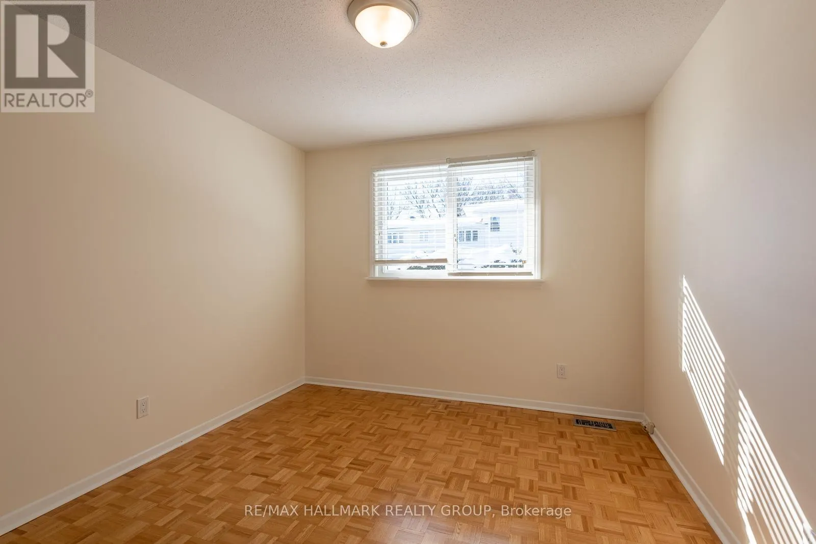 2429 OGILVIE ROAD