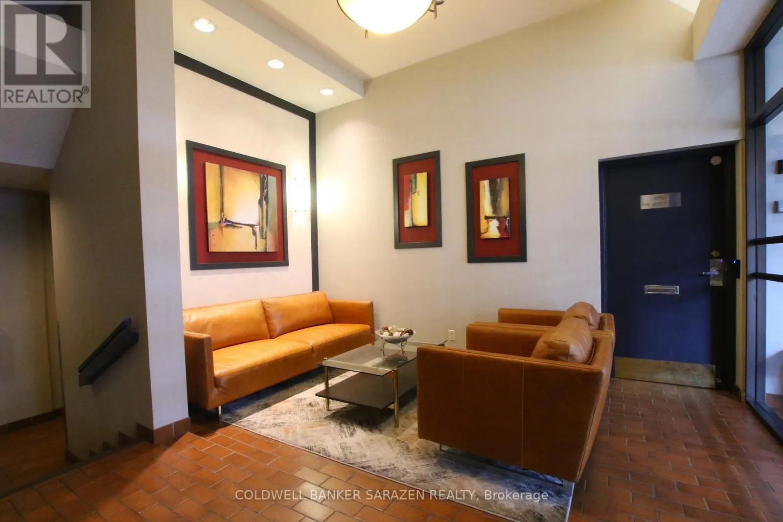 606 - 141 SOMERSET STREET W