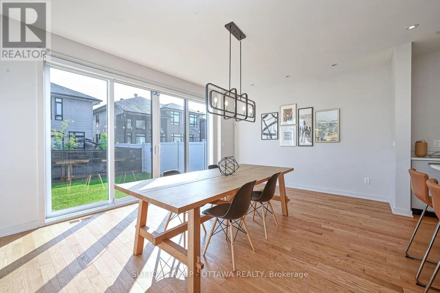 732 WOOLER PLACE