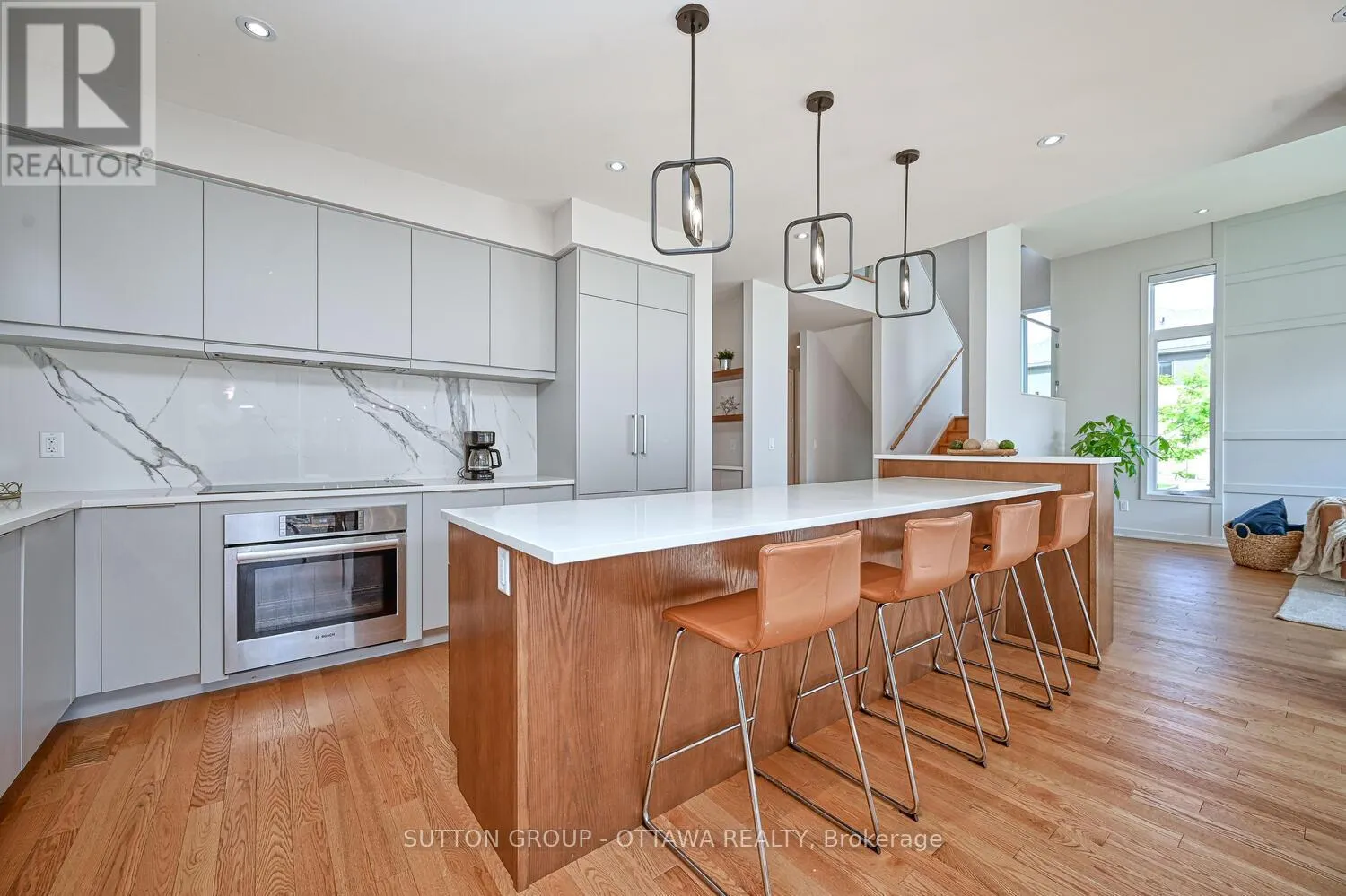 732 WOOLER PLACE