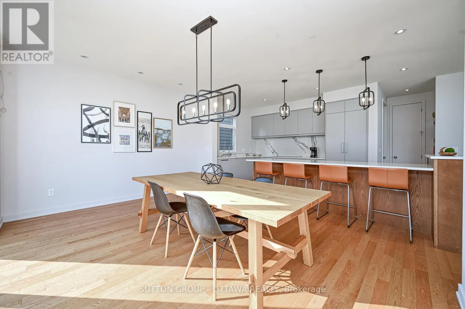 732 WOOLER PLACE