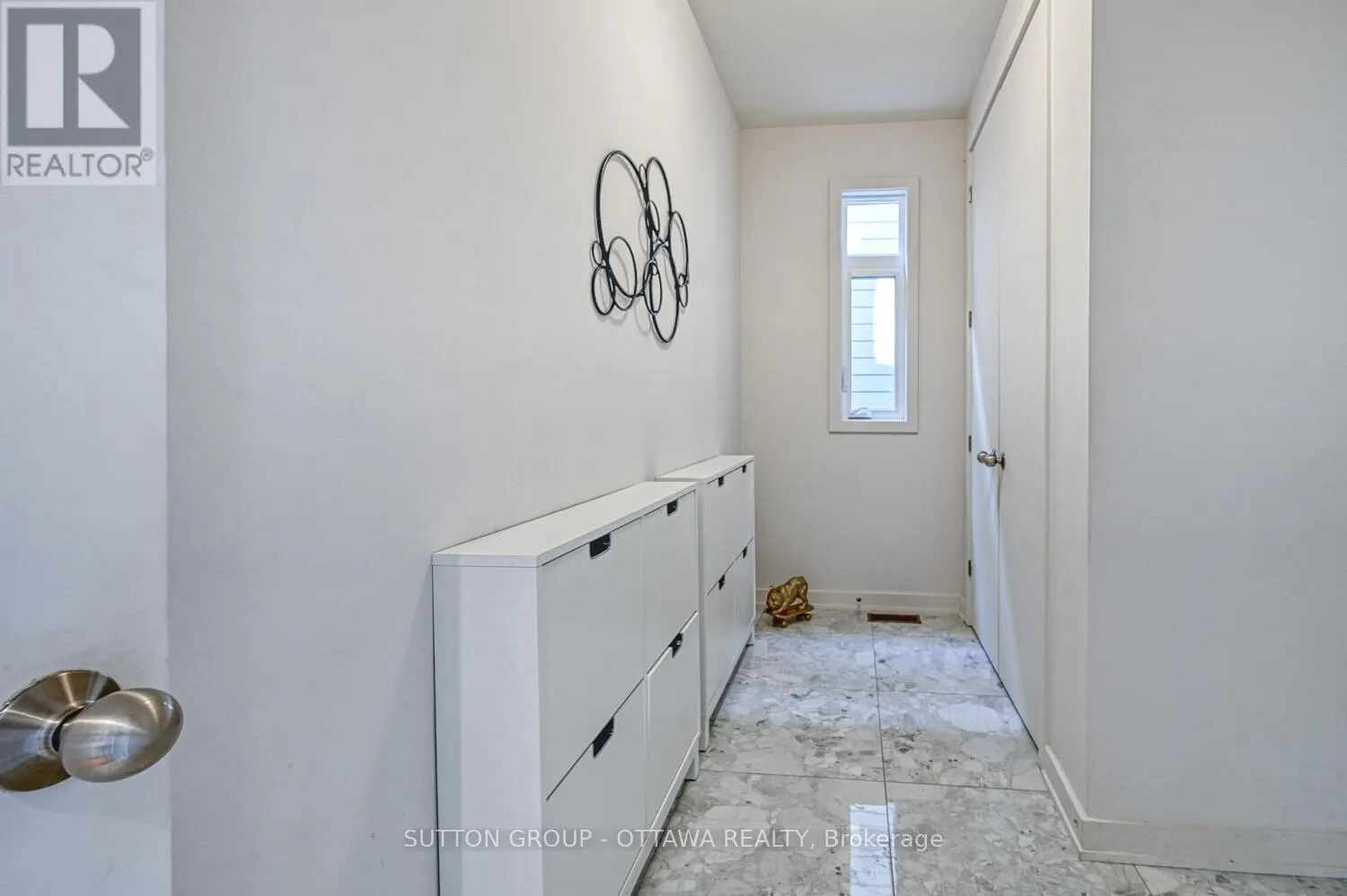 732 WOOLER PLACE