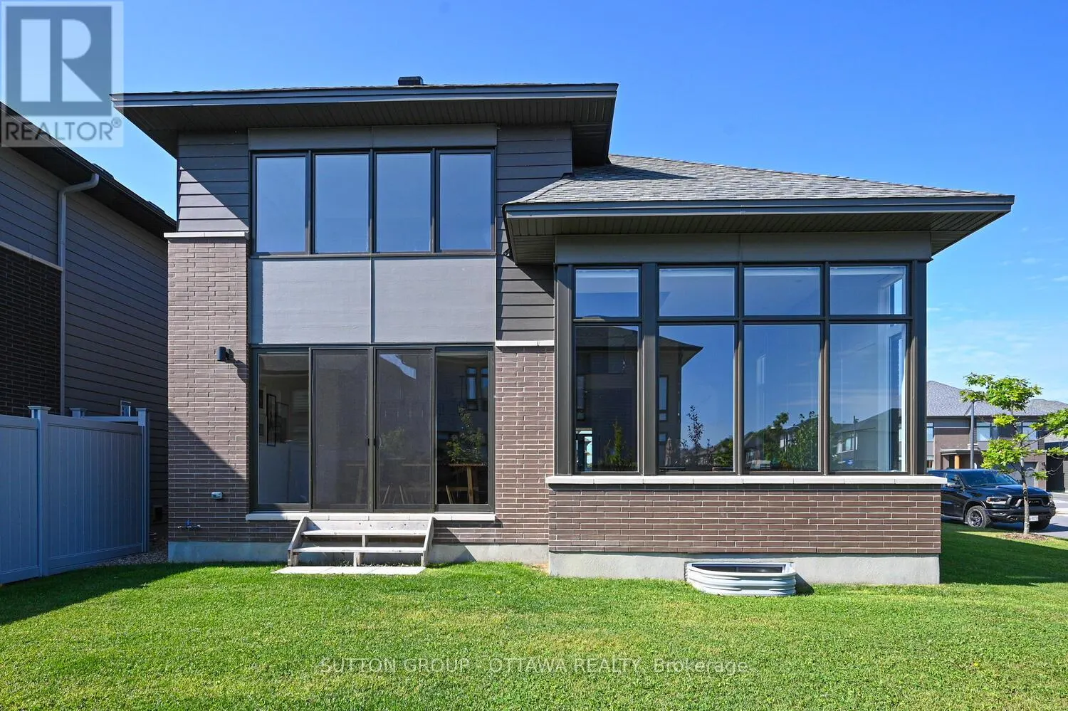 732 WOOLER PLACE