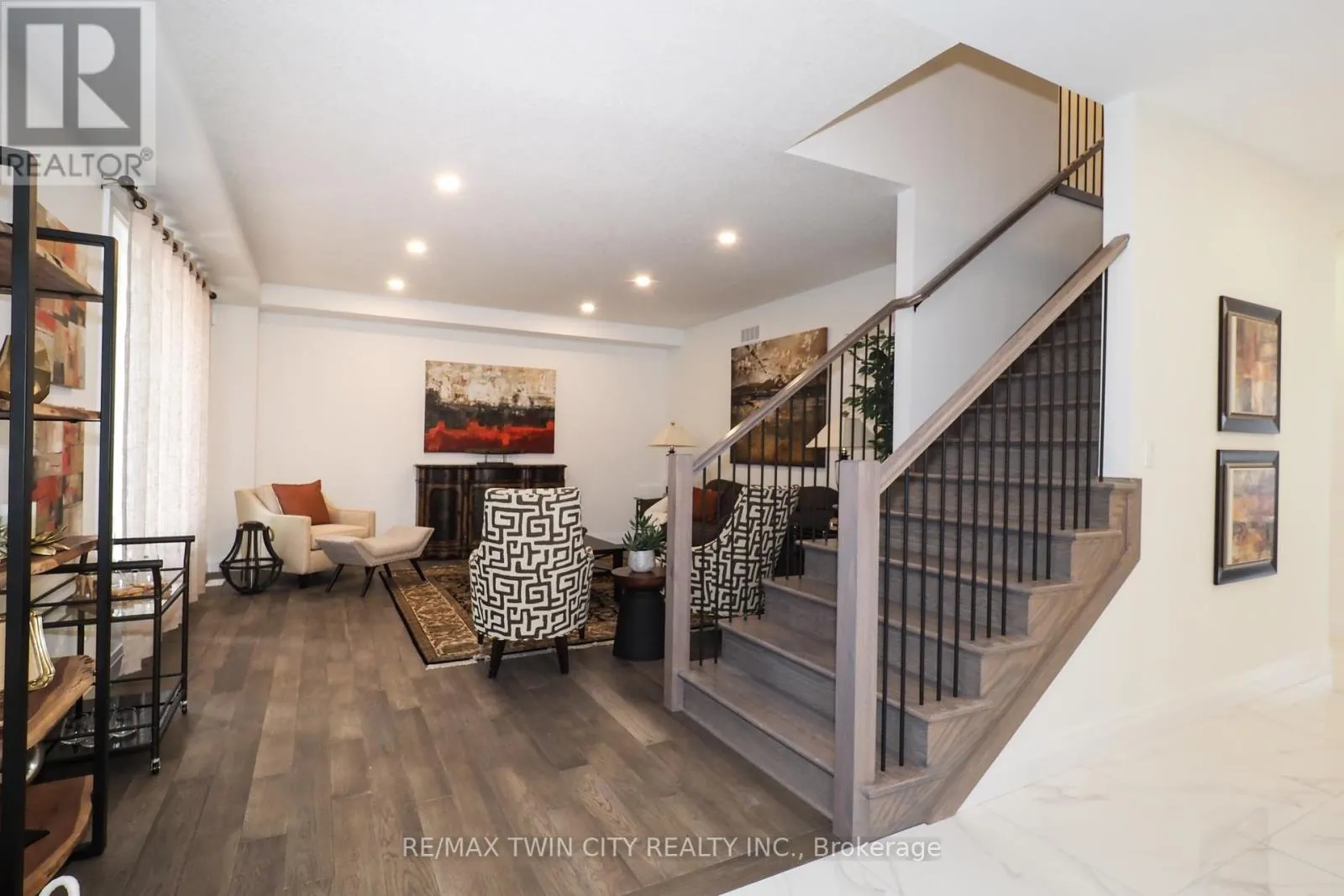 217 JEFFREY PLACE