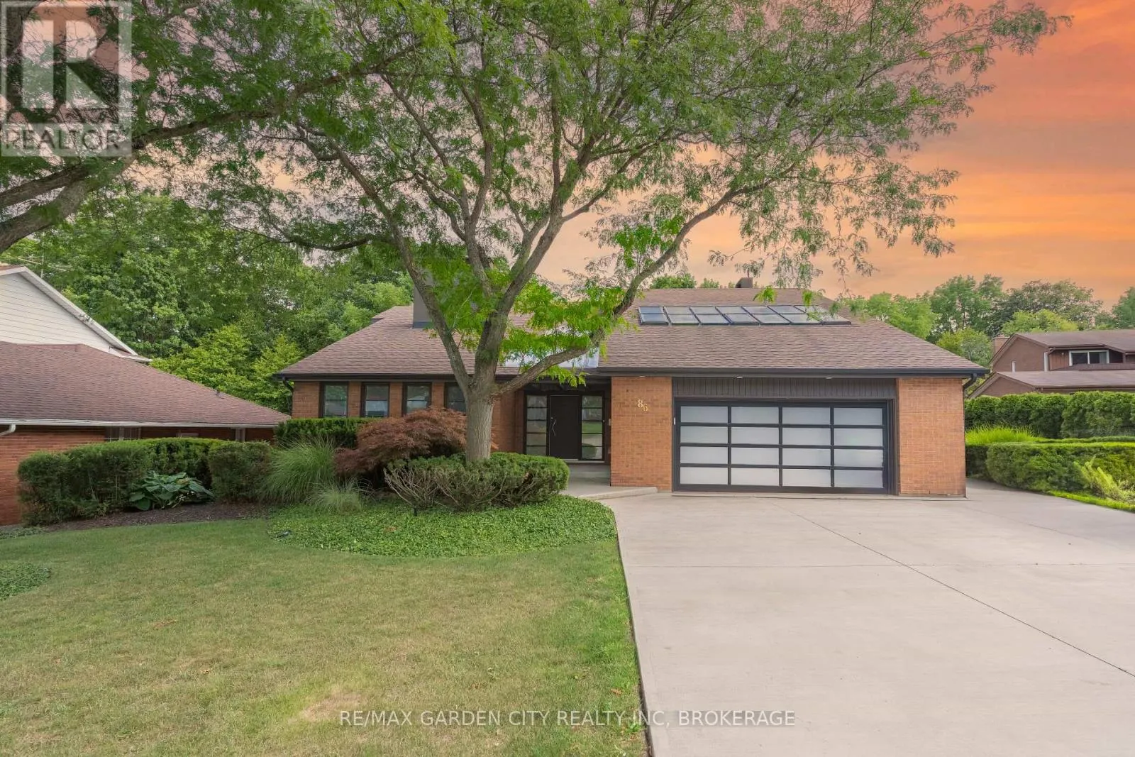 86 TREMONT DRIVE