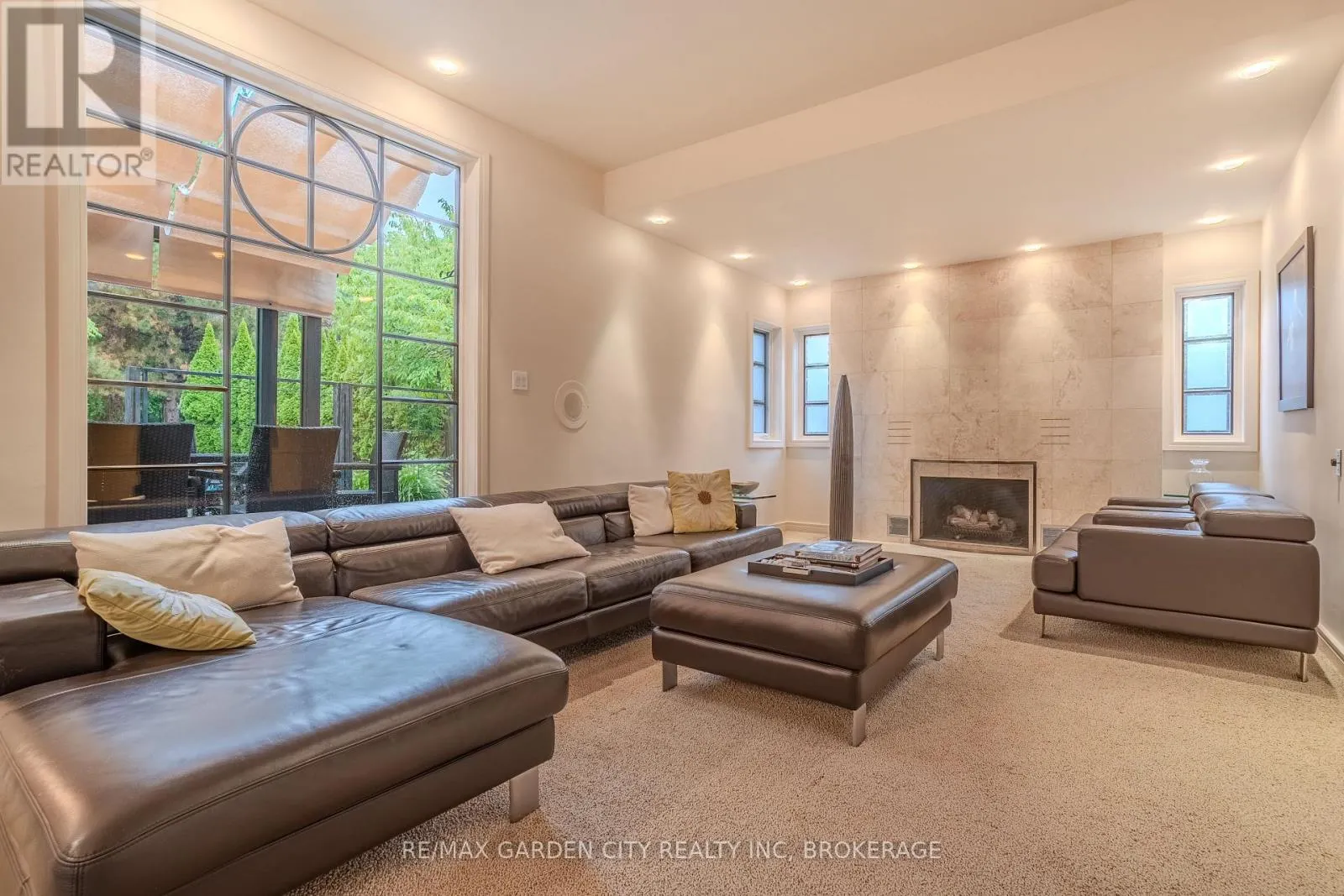 86 TREMONT DRIVE