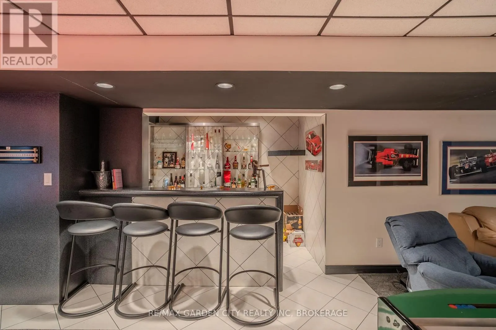 86 TREMONT DRIVE