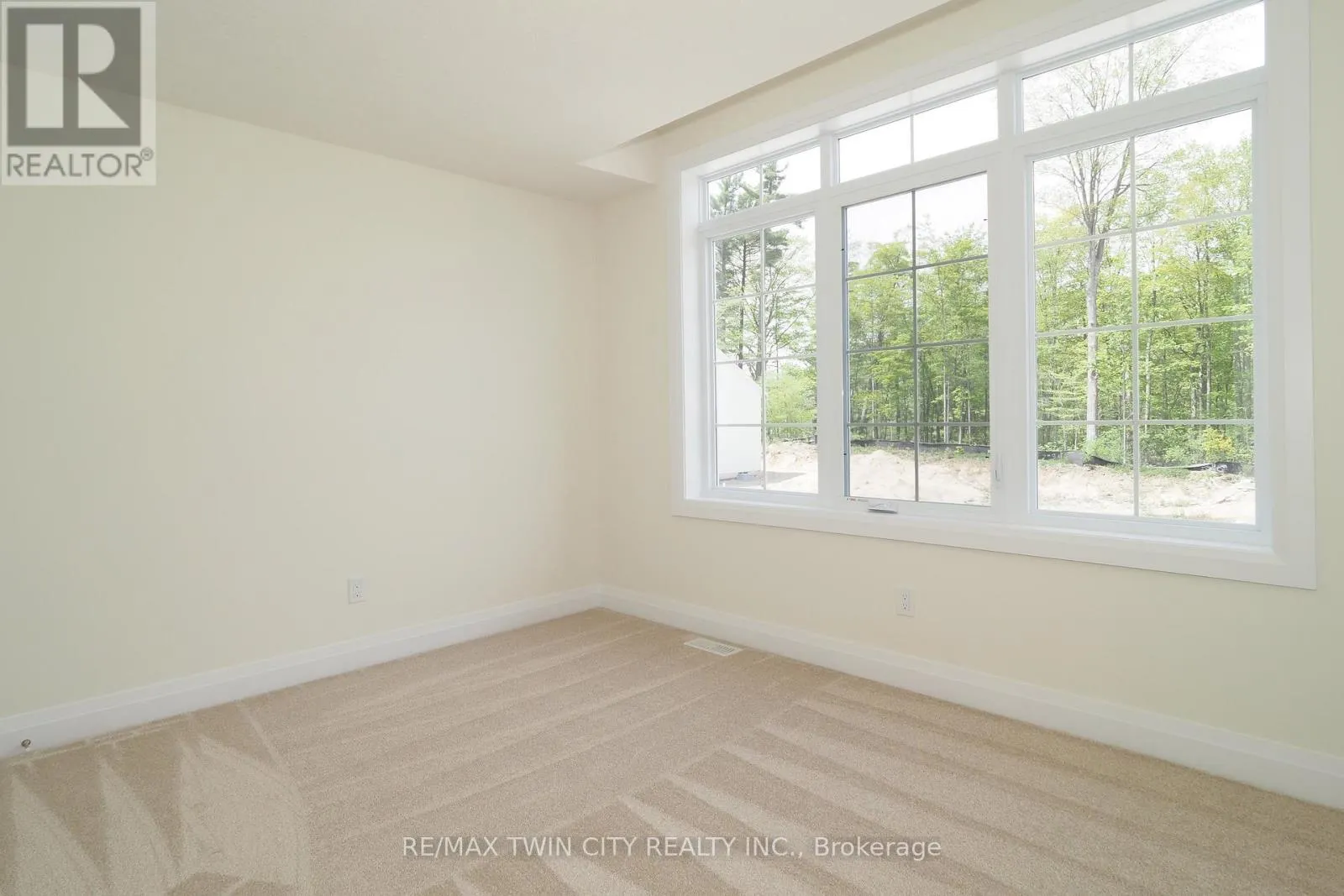 220 JEFFREY PLACE