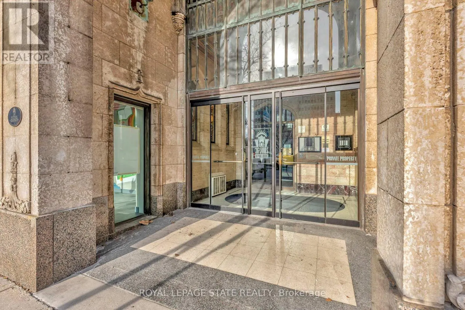 701 - 36 JAMES STREET S
