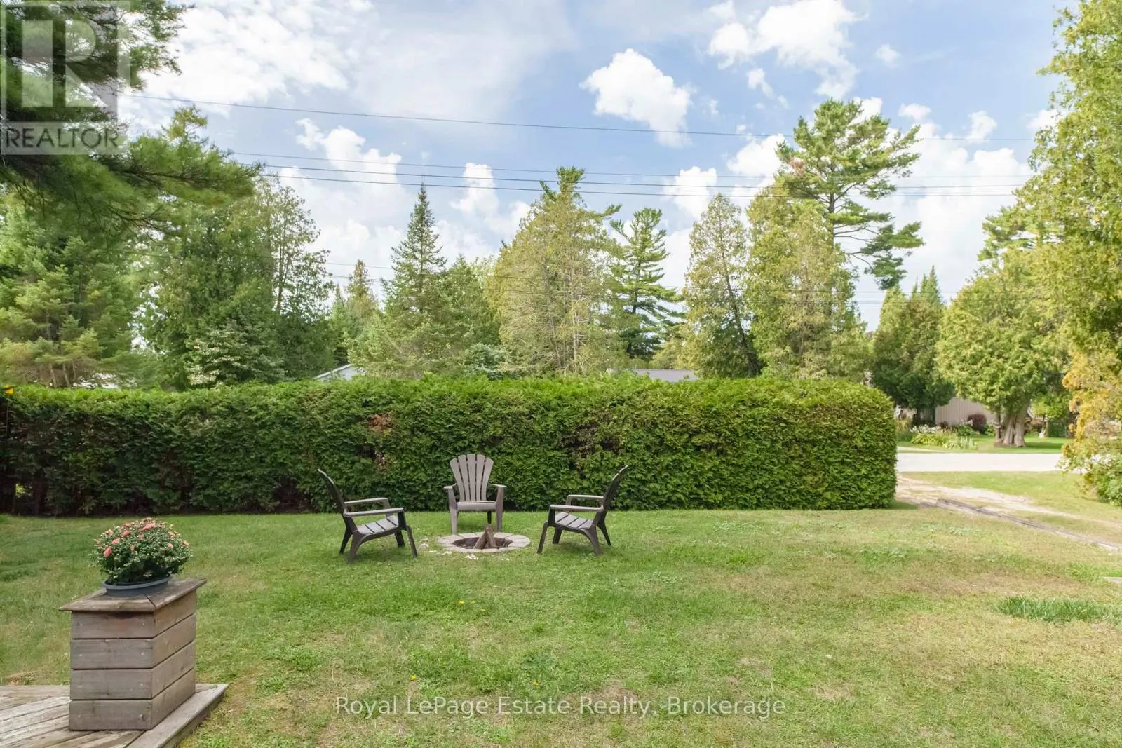 407 HURON AVENUE