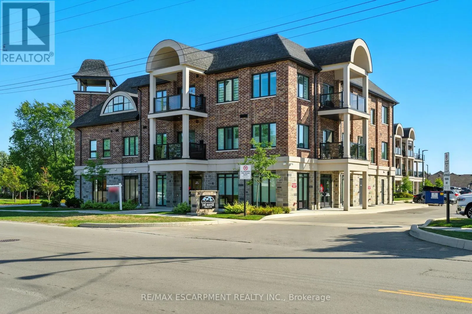 211 - 2605 BINBROOK ROAD